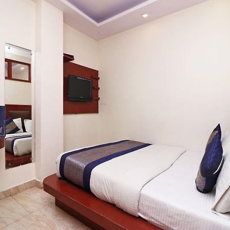 Prem Deluxe Pensión Nueva Delhi Exterior foto