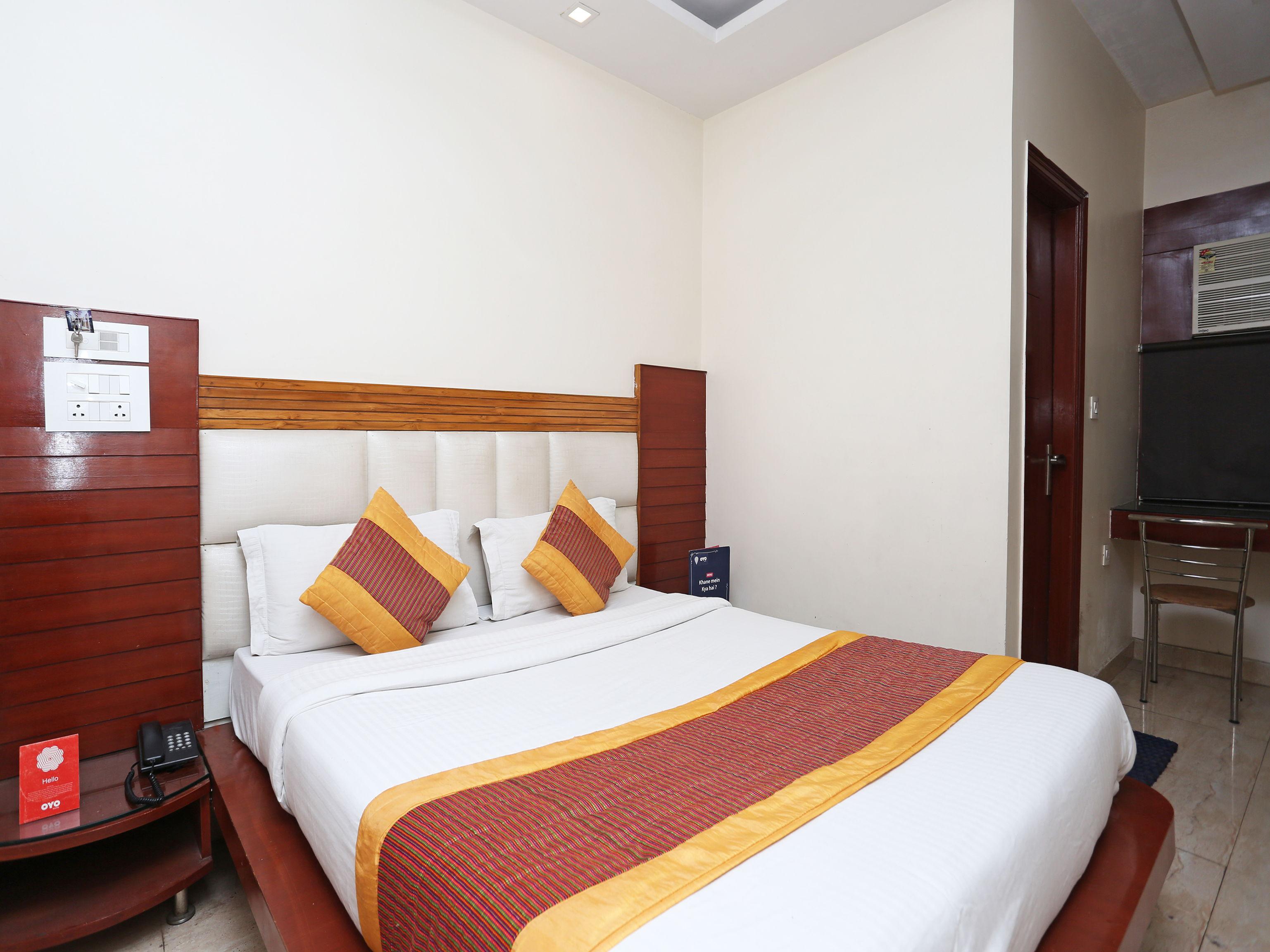 Prem Deluxe Pensión Nueva Delhi Exterior foto
