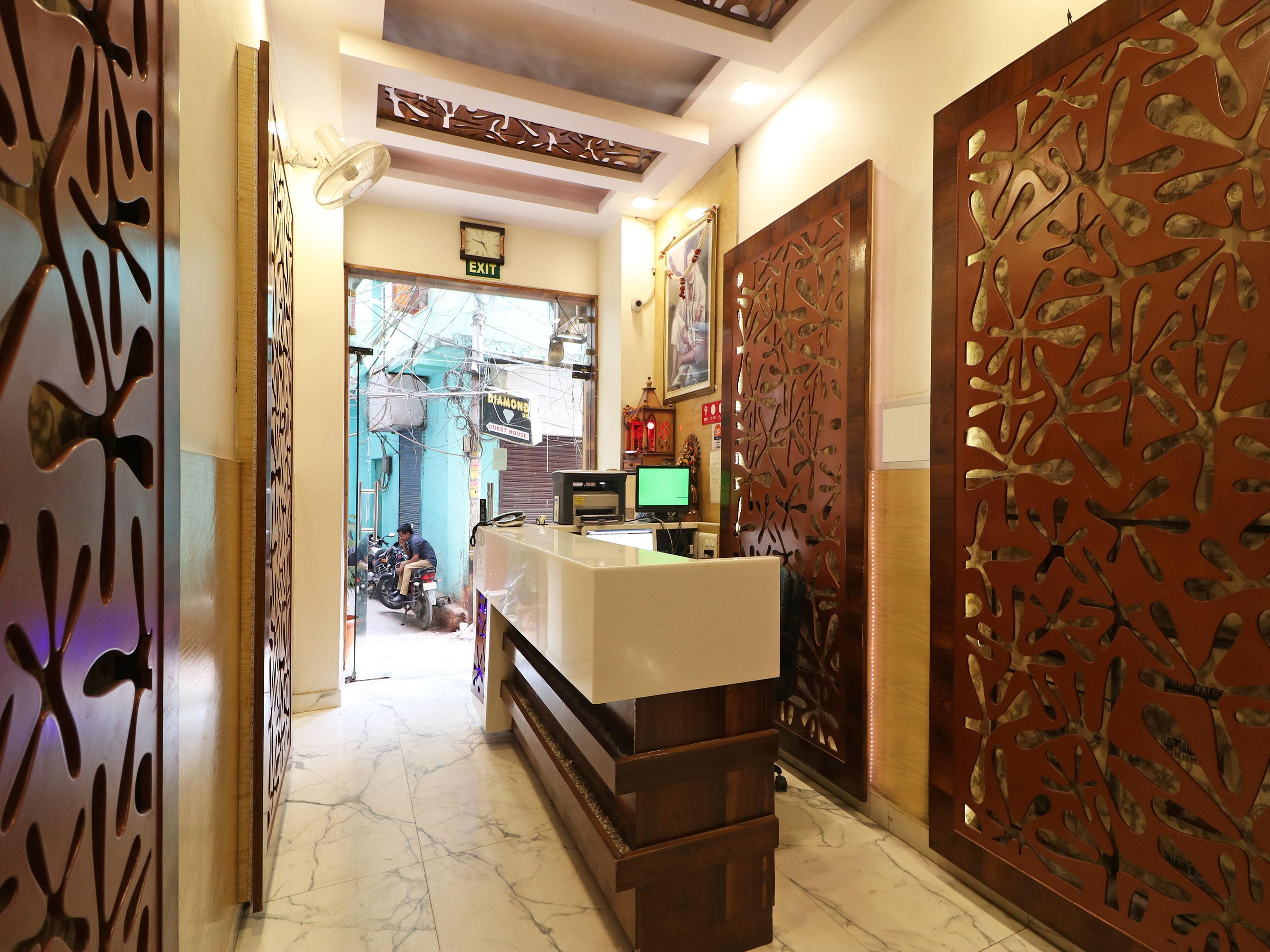 Prem Deluxe Pensión Nueva Delhi Exterior foto